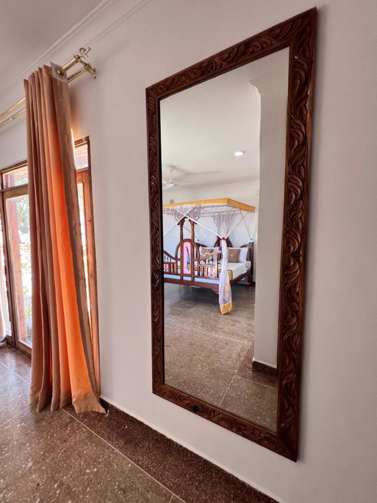Hotel Zamu Uroa