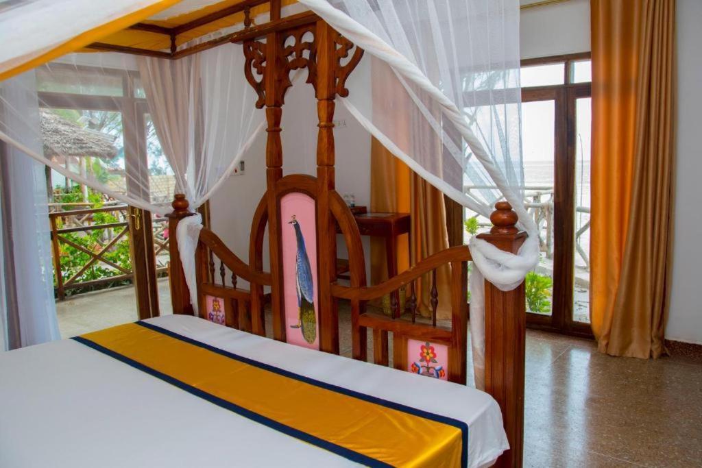 Zamu Hotel Uroa